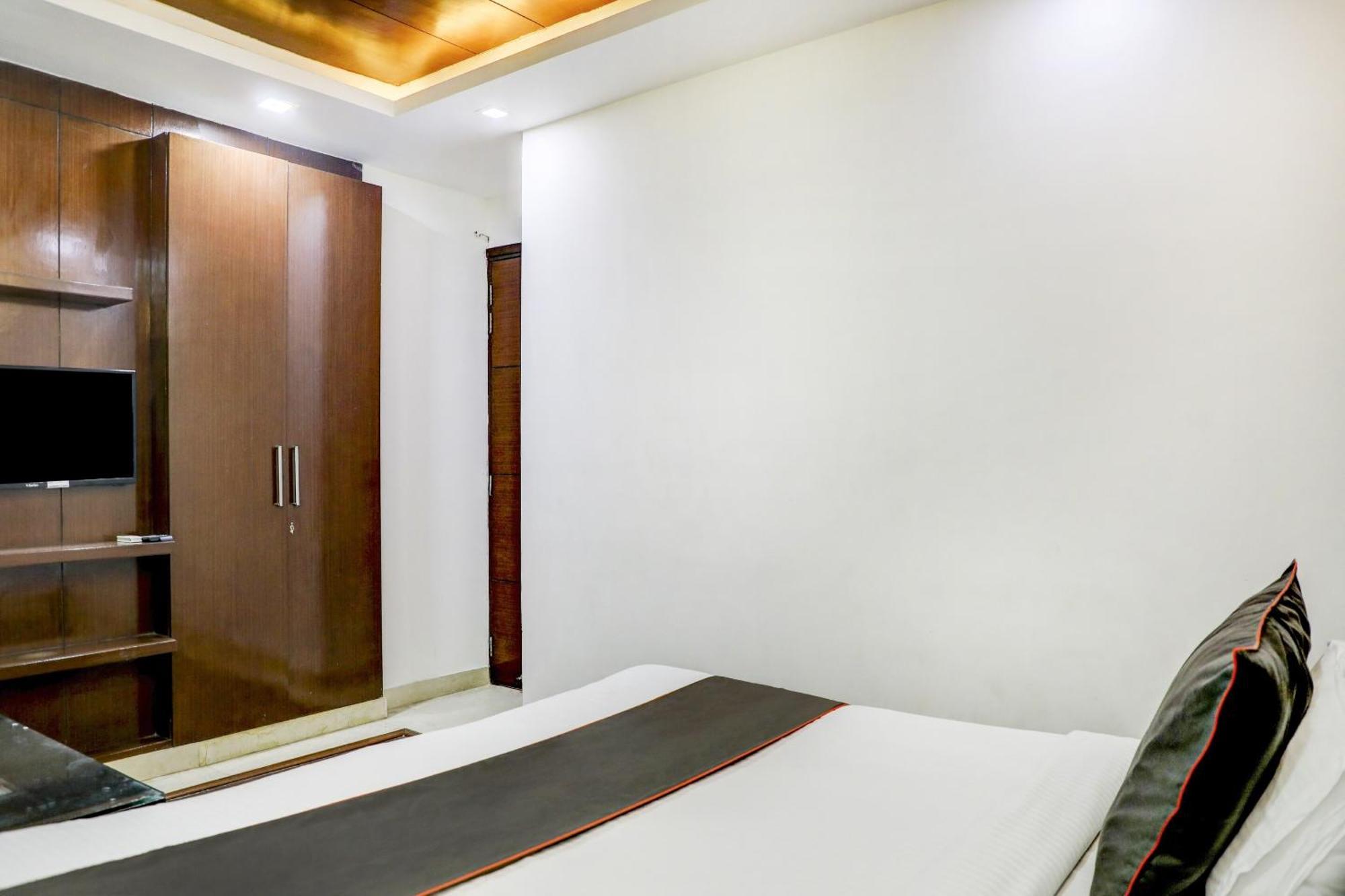 Collection O R S Villa Near Lotus Temple New Delhi Bagian luar foto